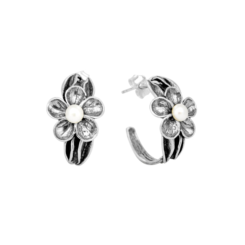 Flowery Pearl Hoop Earrings E9608