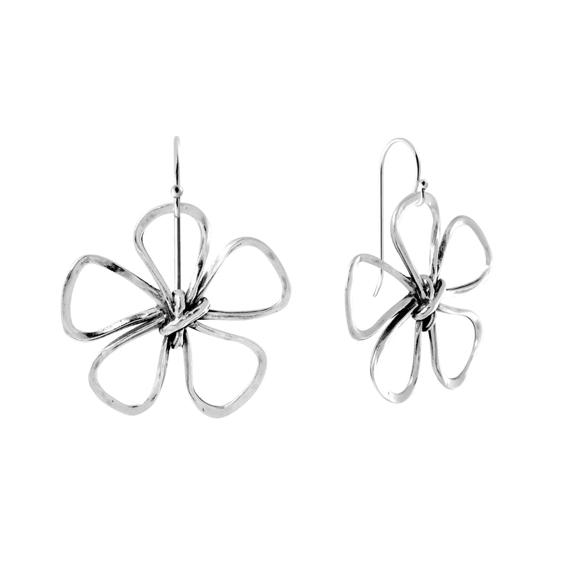 Hollow sales flower earrings